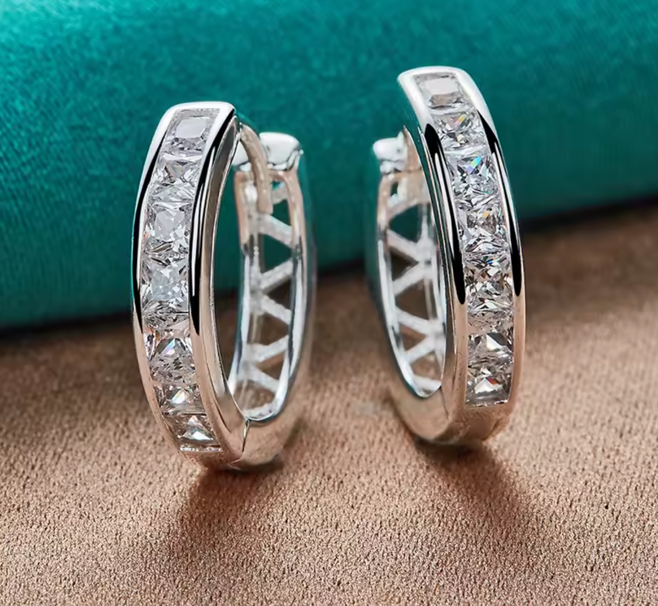 Round Zircon Earrings