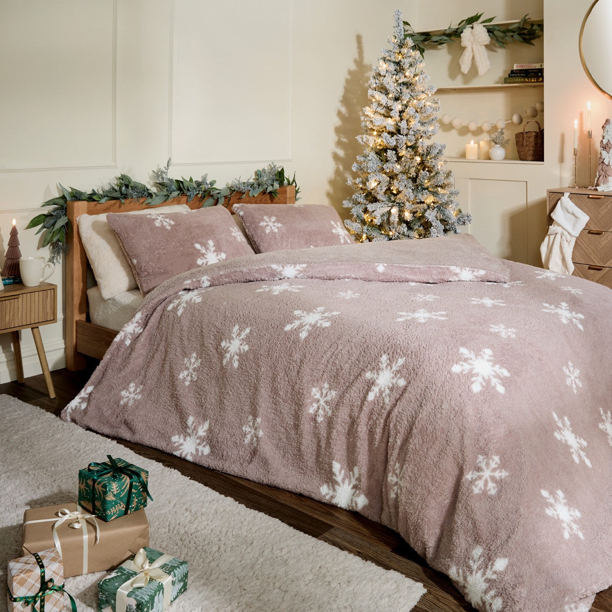 Snowflake Teddy Duvet Cover Set