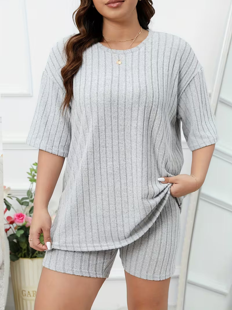 Women'S Plus Size Short Sleeve And Shorts Casual Outfit