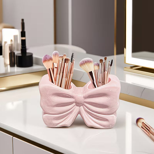 One Piece of Nordic-Inspired Irregular Bow-Shaped Makeup Brush Holder