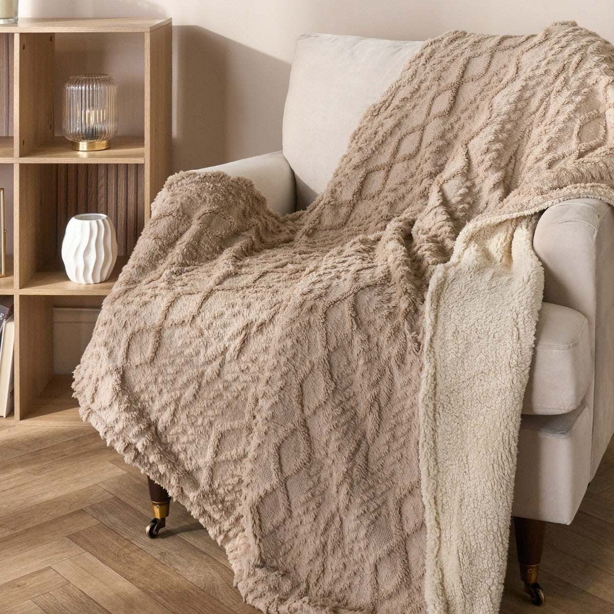 Cable Knit Sherpa Throw