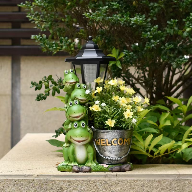 Solar Frog Statue with Flower Pot