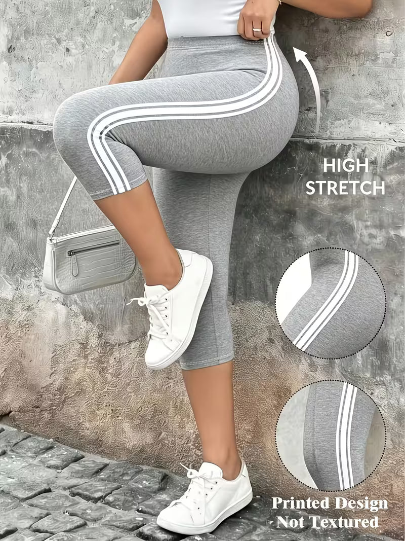 Plus Size Striped Print Capri