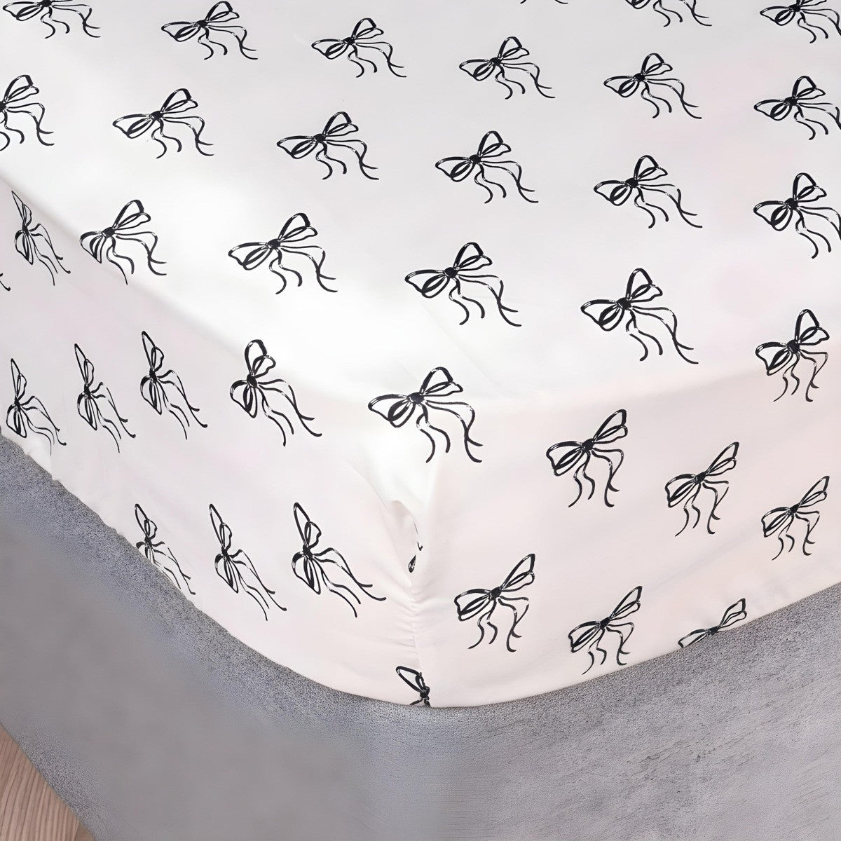 Bow Print Fitted Sheet