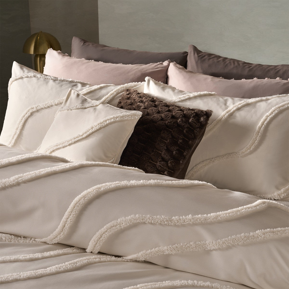 Luxury Tufted Contour Duvet Set