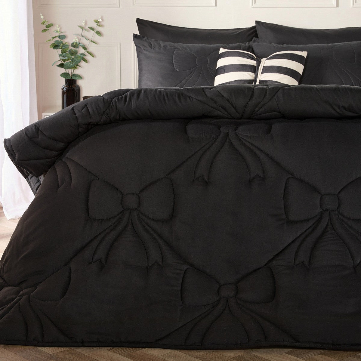 Diamond Bow Quilted Coverless 7.5 Tog Duvet Set