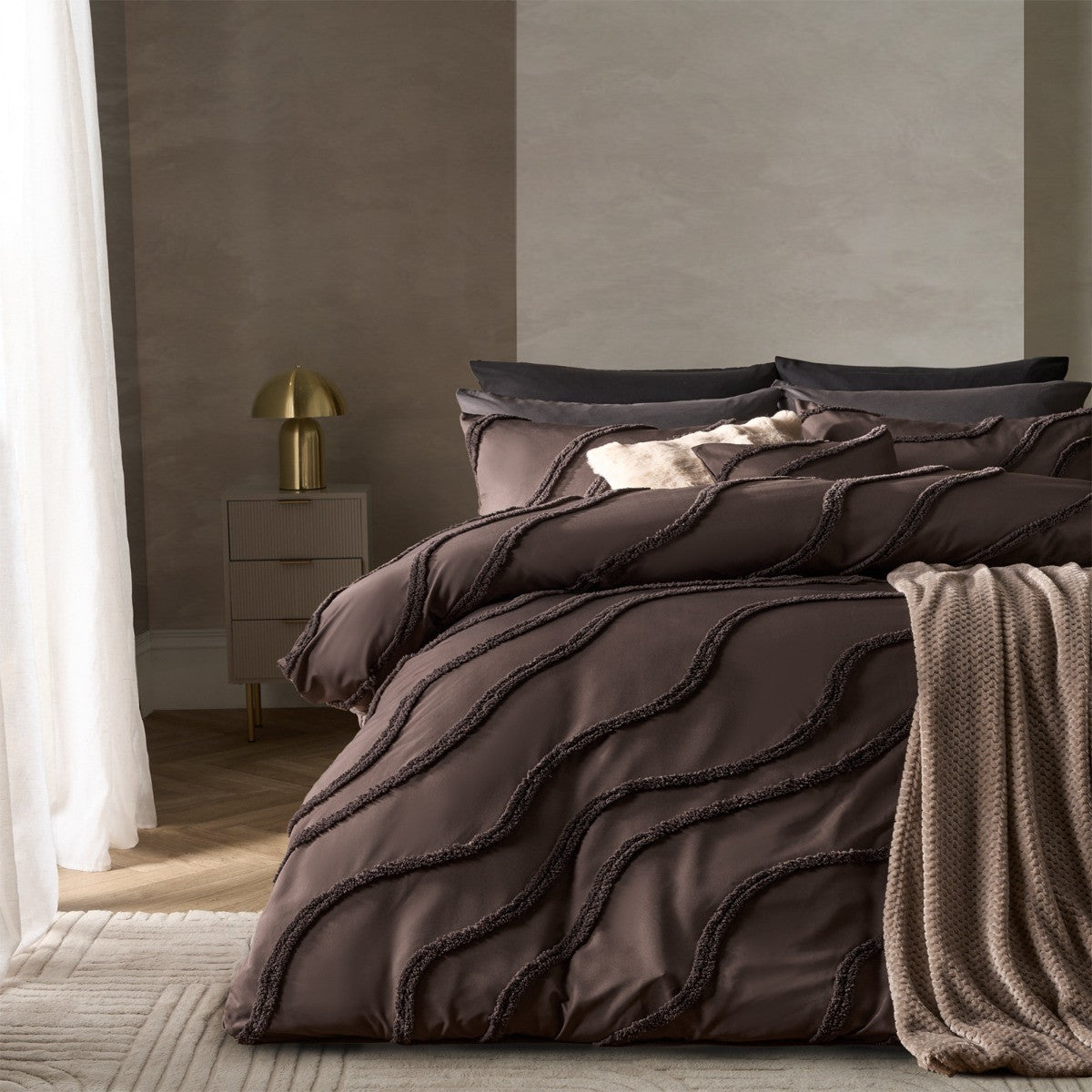 Luxury Tufted Contour Duvet Set
