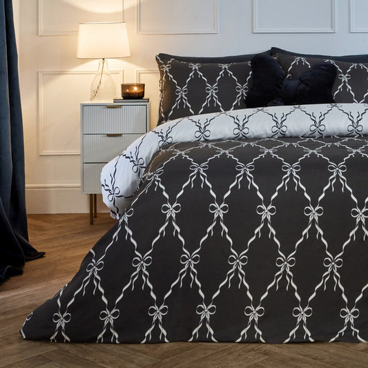Bow Ribbon Print Reversible Duvet Cover Set
